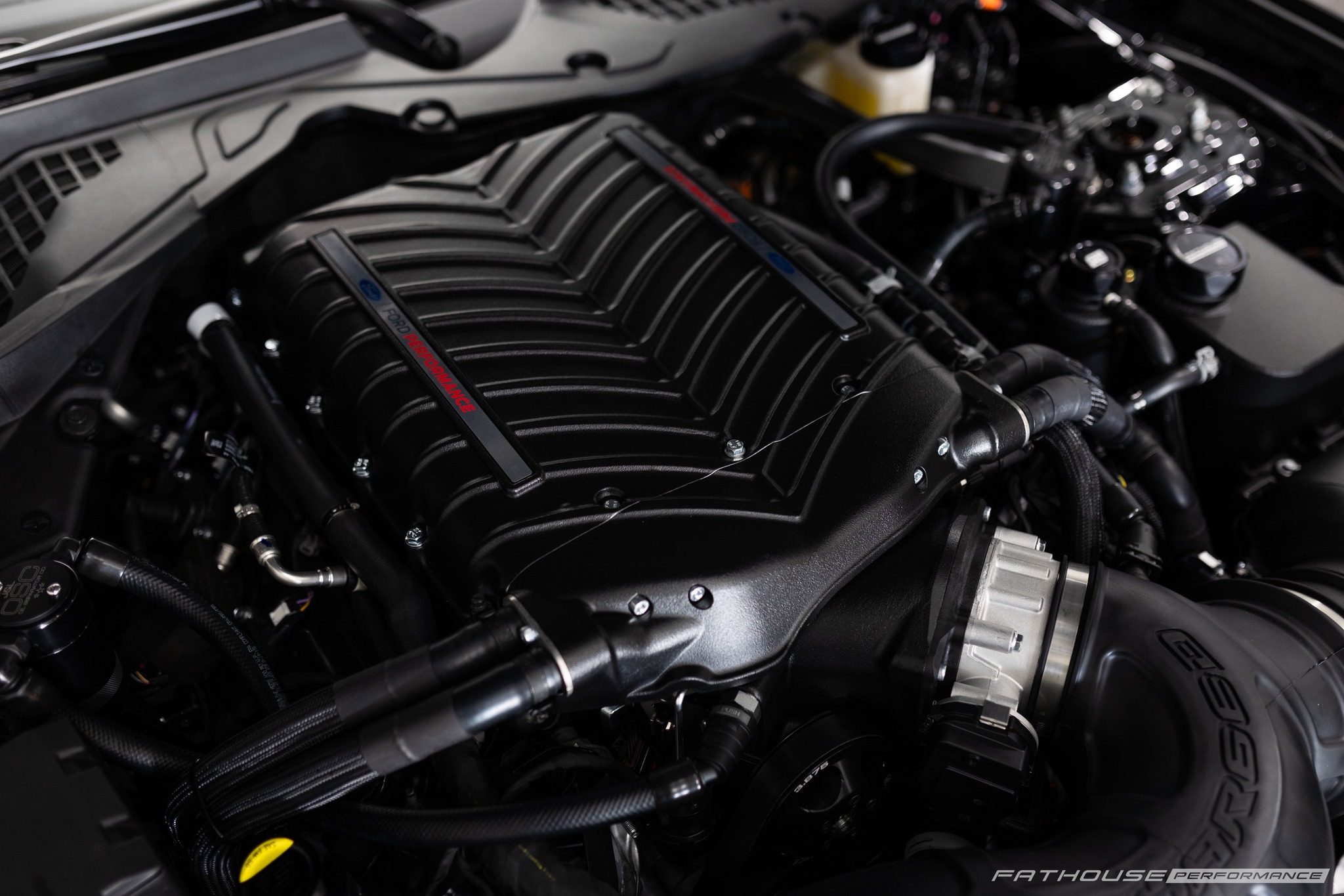 700r Dark Horse7